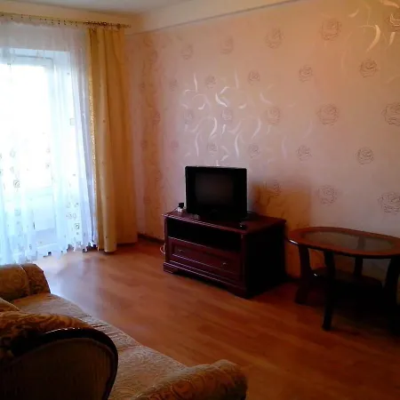 Comfortable Flat Near Dnieper & 12 Min. Of Centre Apartment