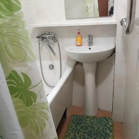 Apartment Comfortable Flat Near Dnieper & 12 Min. Of Centre *